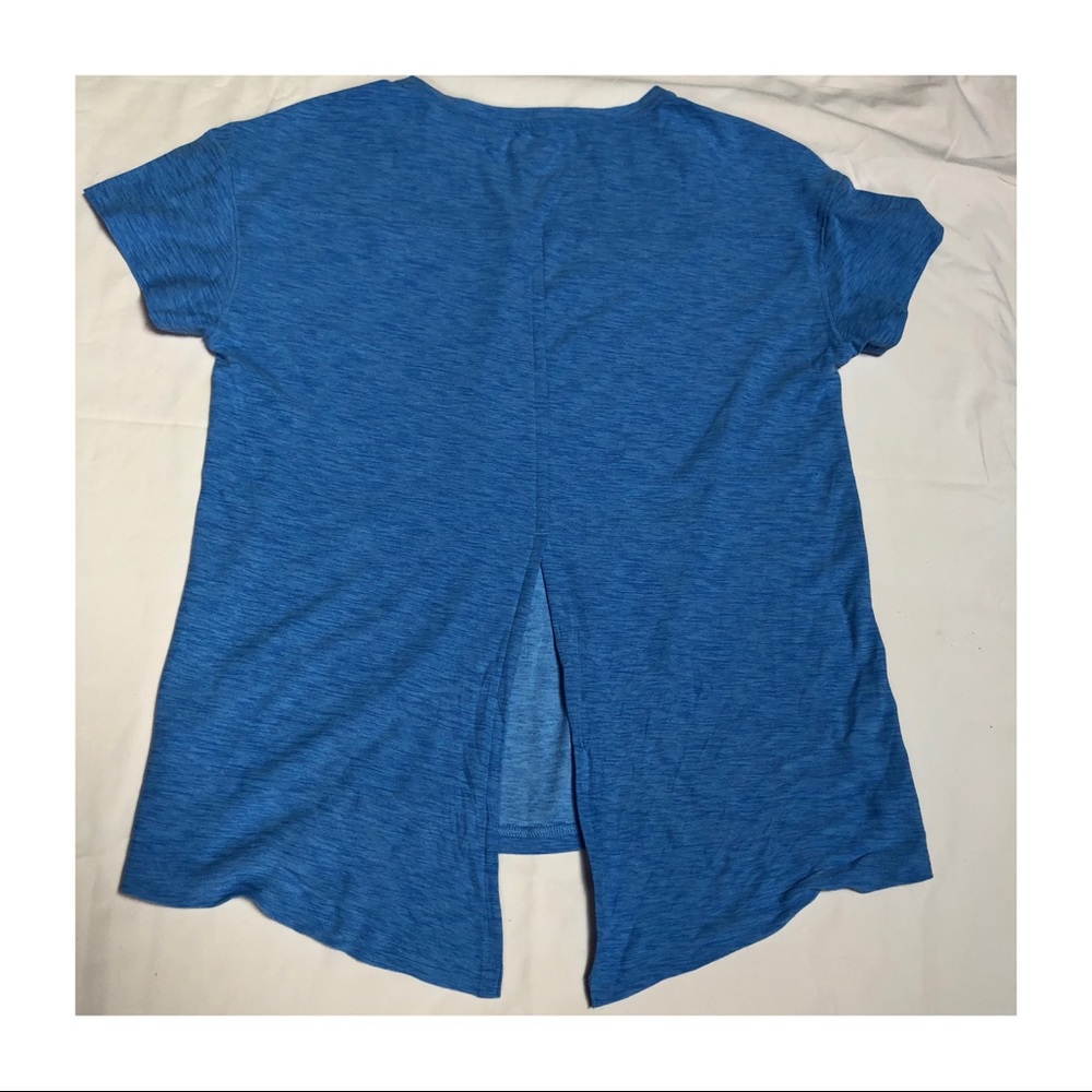 Old Navy Breathe ON Tie-Back Scoop Neck Top - Picture 5 of 6